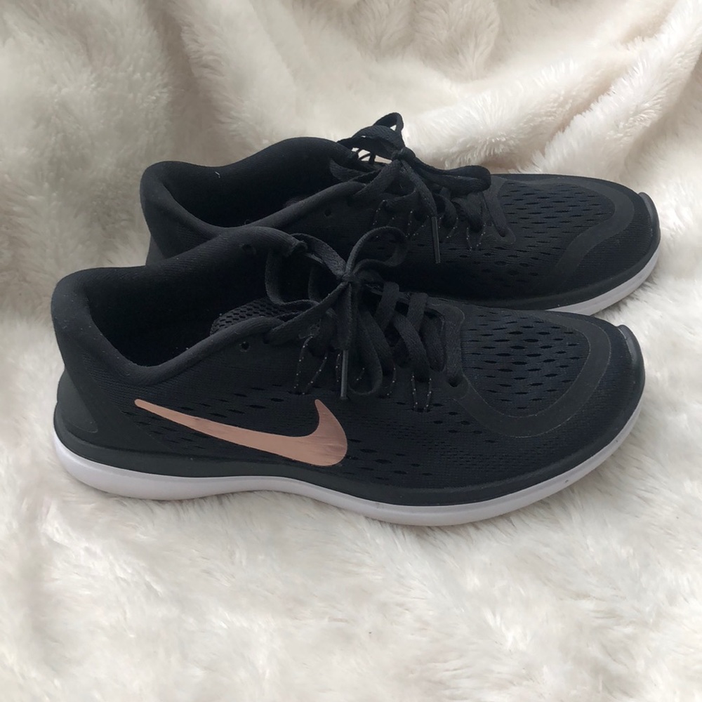 Like New Nike Flex Running Sneakers